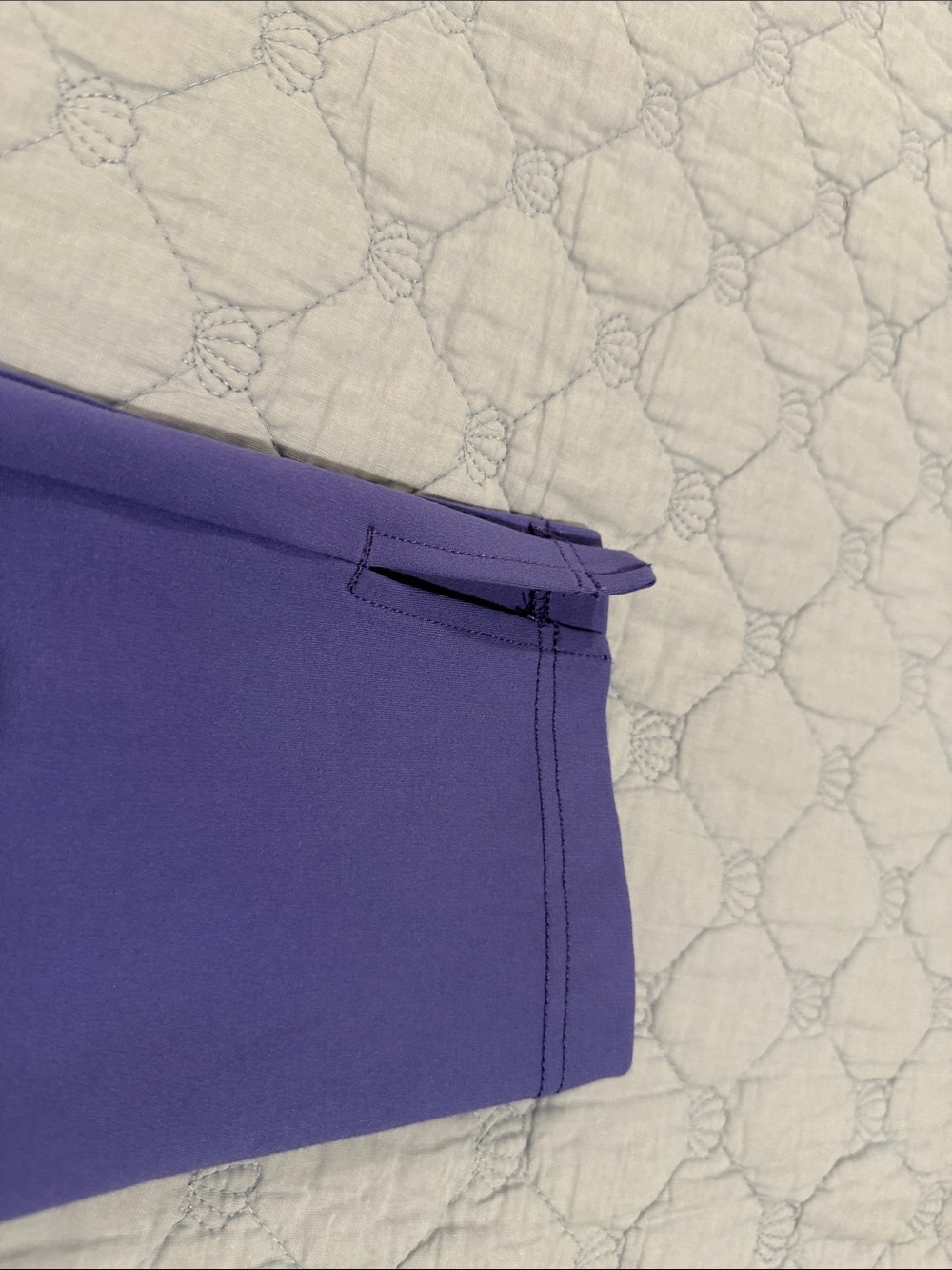 Betabrand Purple Women’s Capris. Beautiful condition!  Size MP - Picture 6 of 6